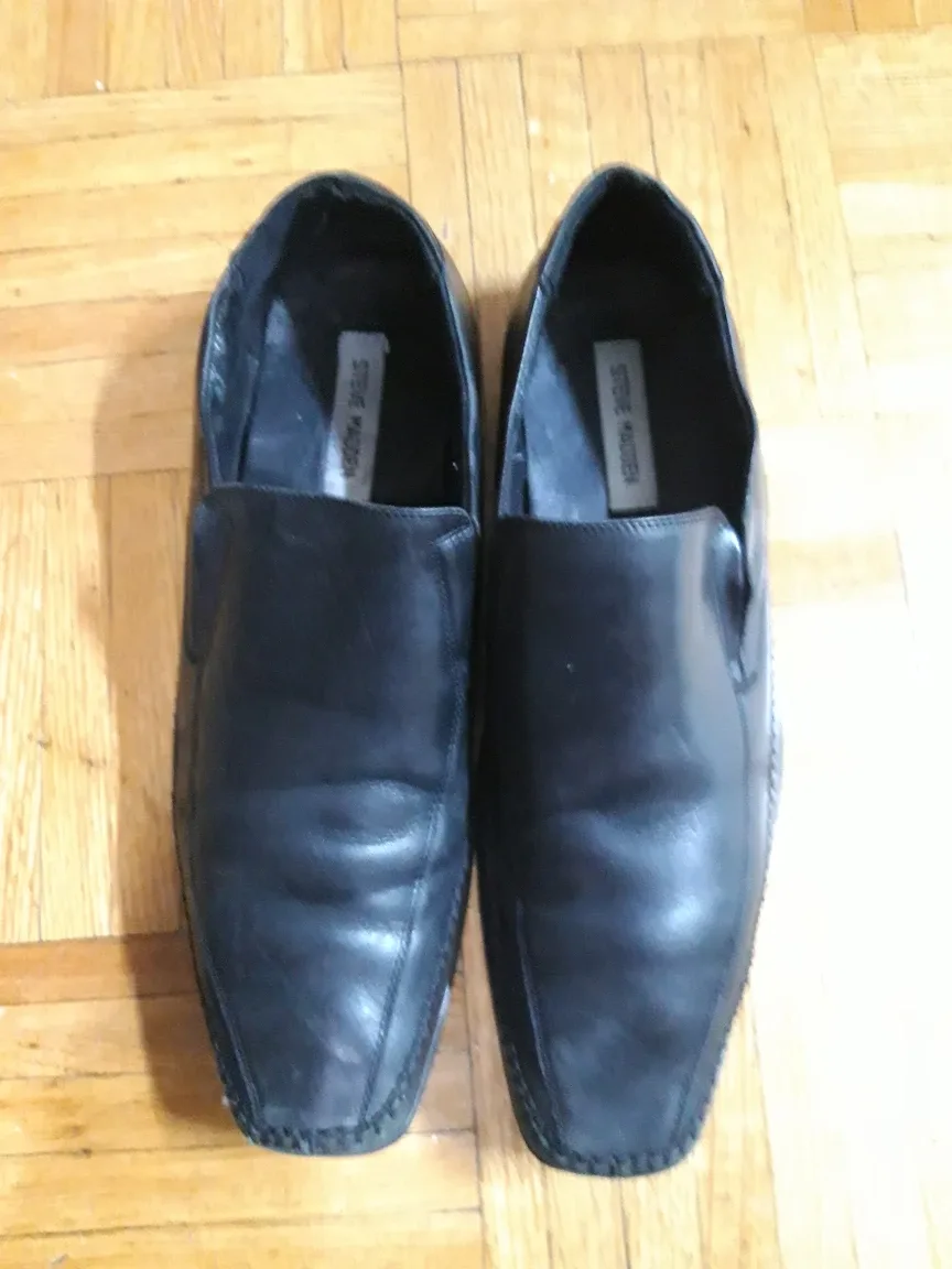 Steve Madden Black Leather Loafers image indicator(2)