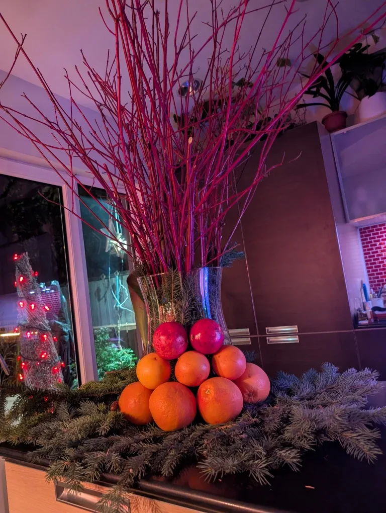 Festive Evergreen and other bows.  Winter Planter image indicator(4)