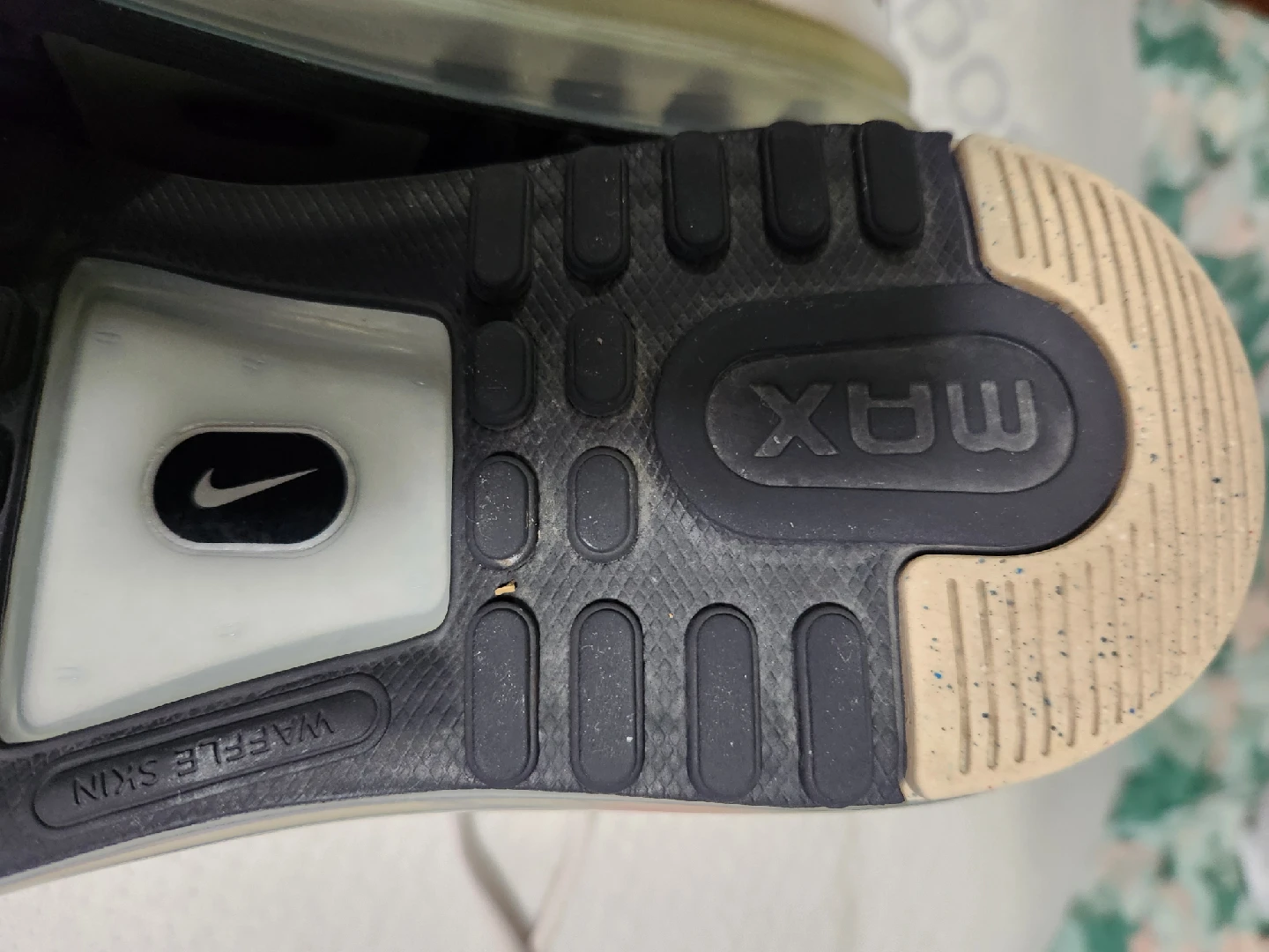 Nike Air Max Shoes - photo 2