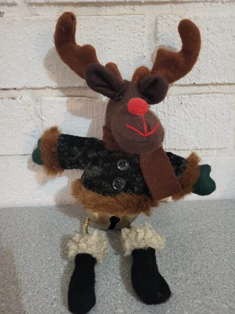 Christmas Decor Lot - 8 items image indicator(7)