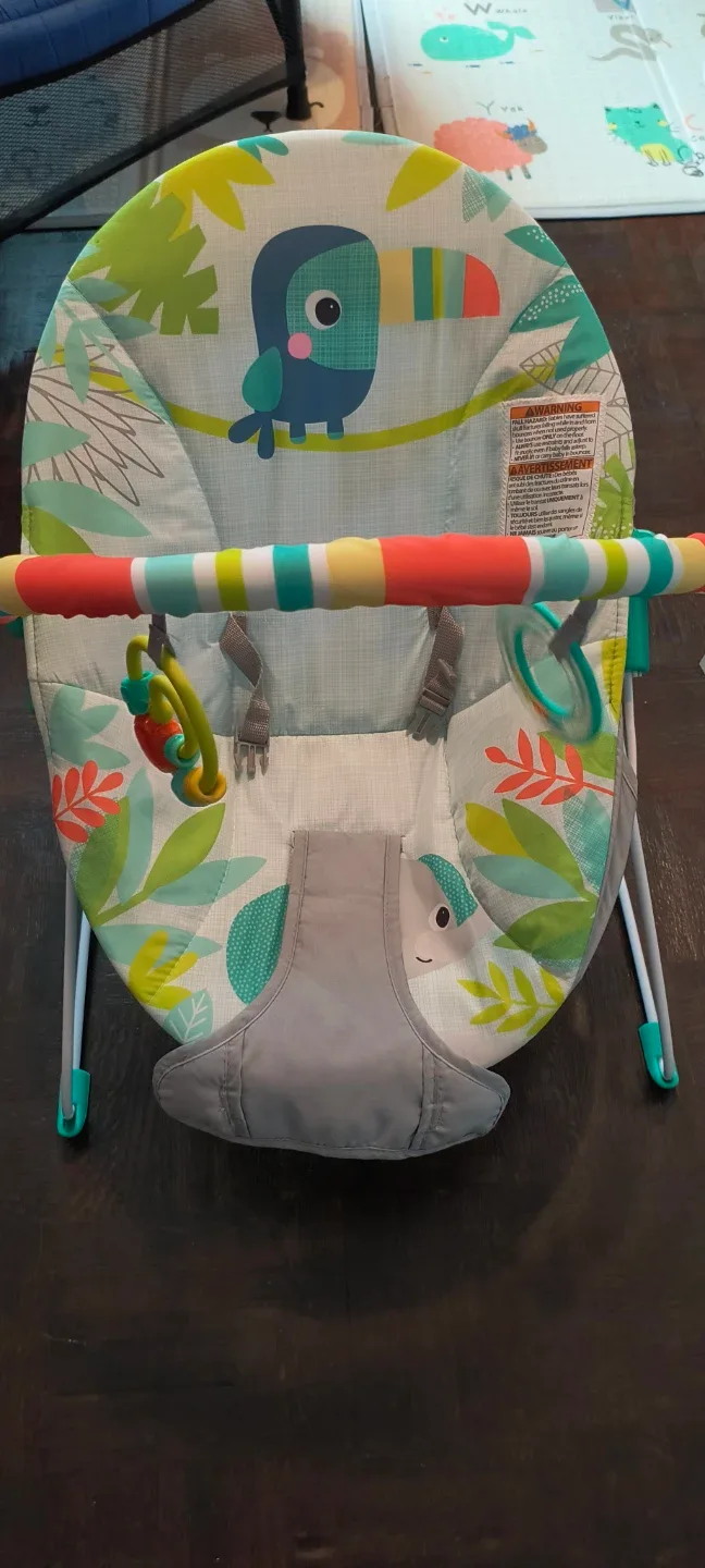 Infantino Toucan Vibes Vibrating Bouncer