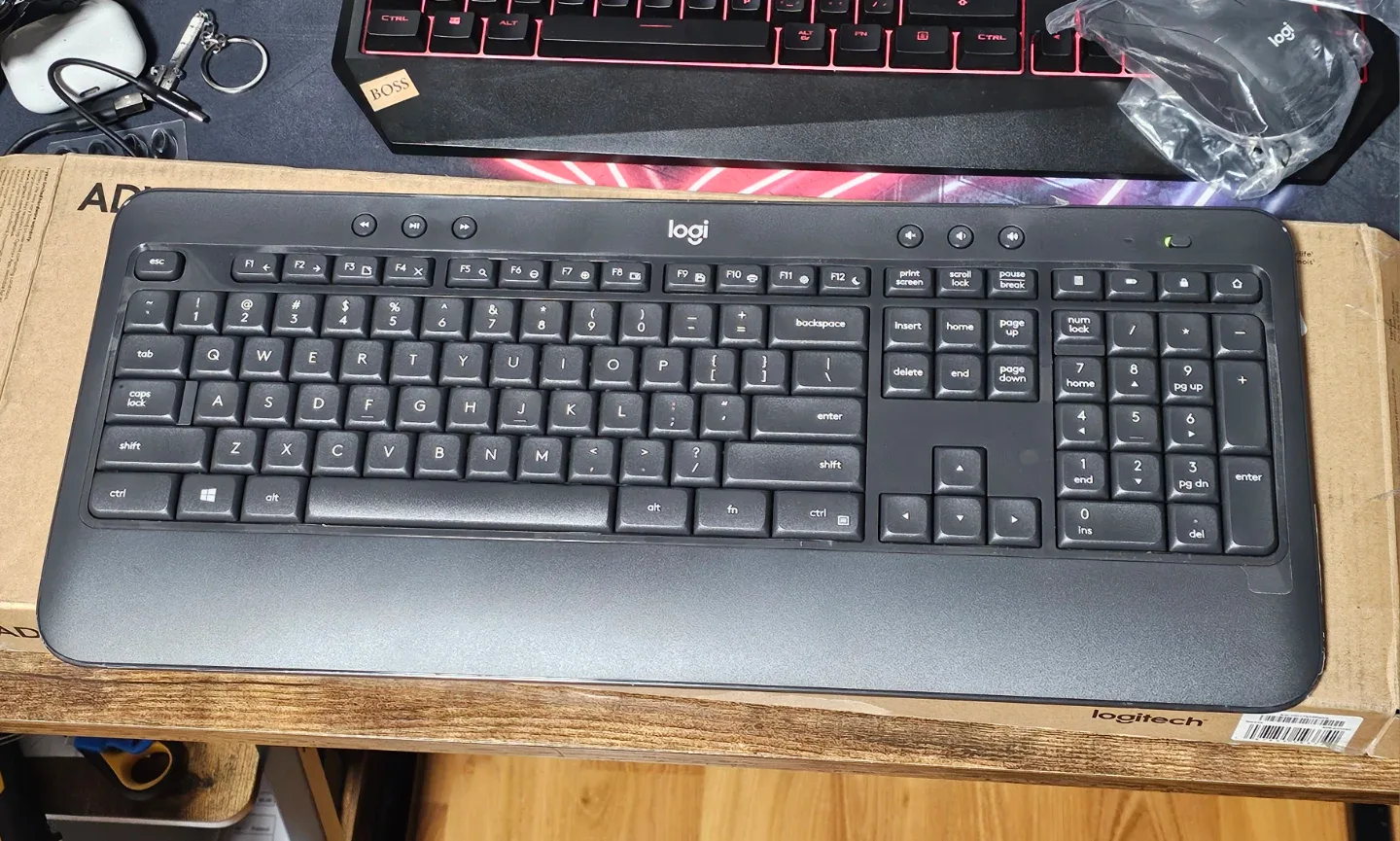 New Logitech MK540 Advanced Wireless Keyboard and Mouse image indicator(3)