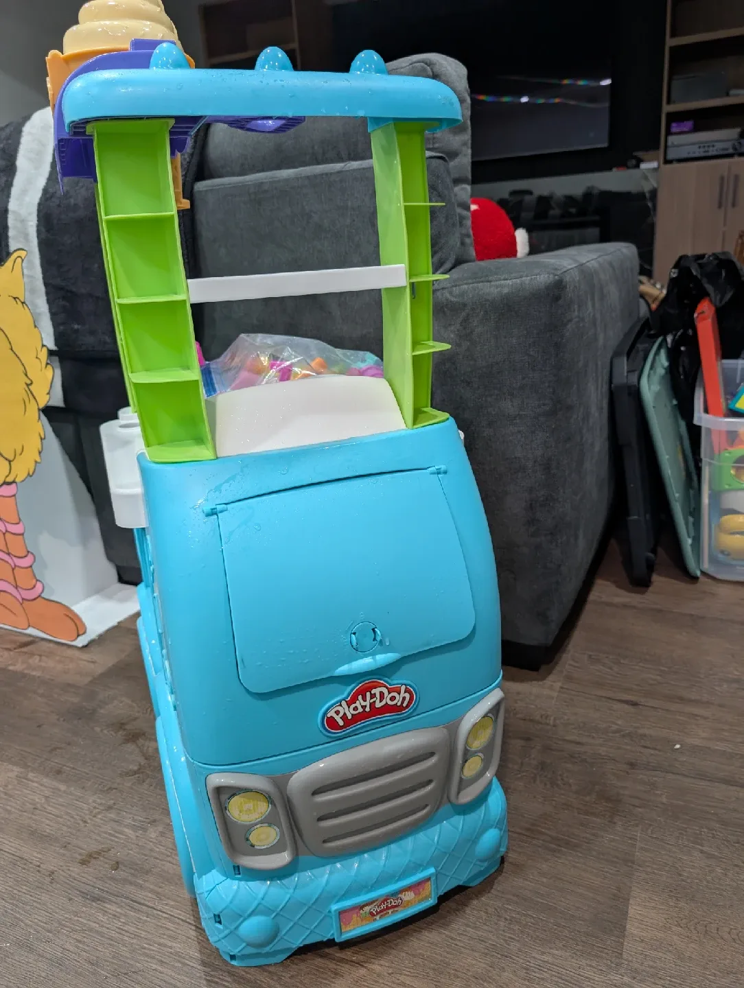 Play-Doh Ice Cream Cart image indicator(2)