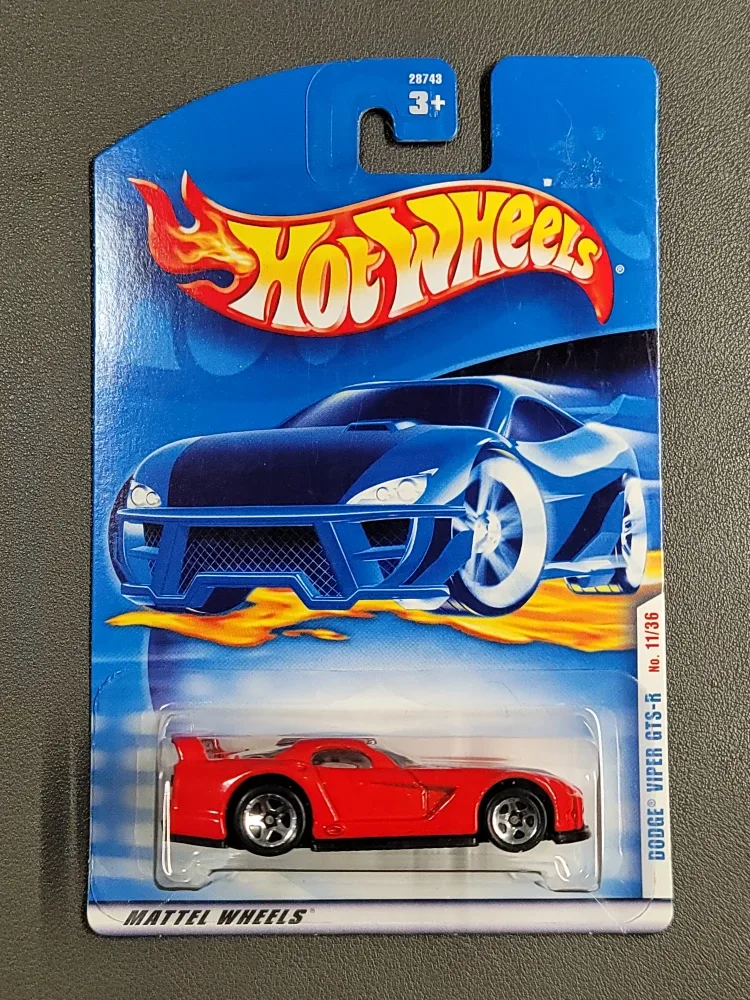 Hot Wheels Dodge Viper GTS-R No. 11/36