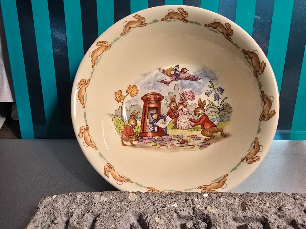 Royal Doulton Bunnykins Bowl image indicator(2)