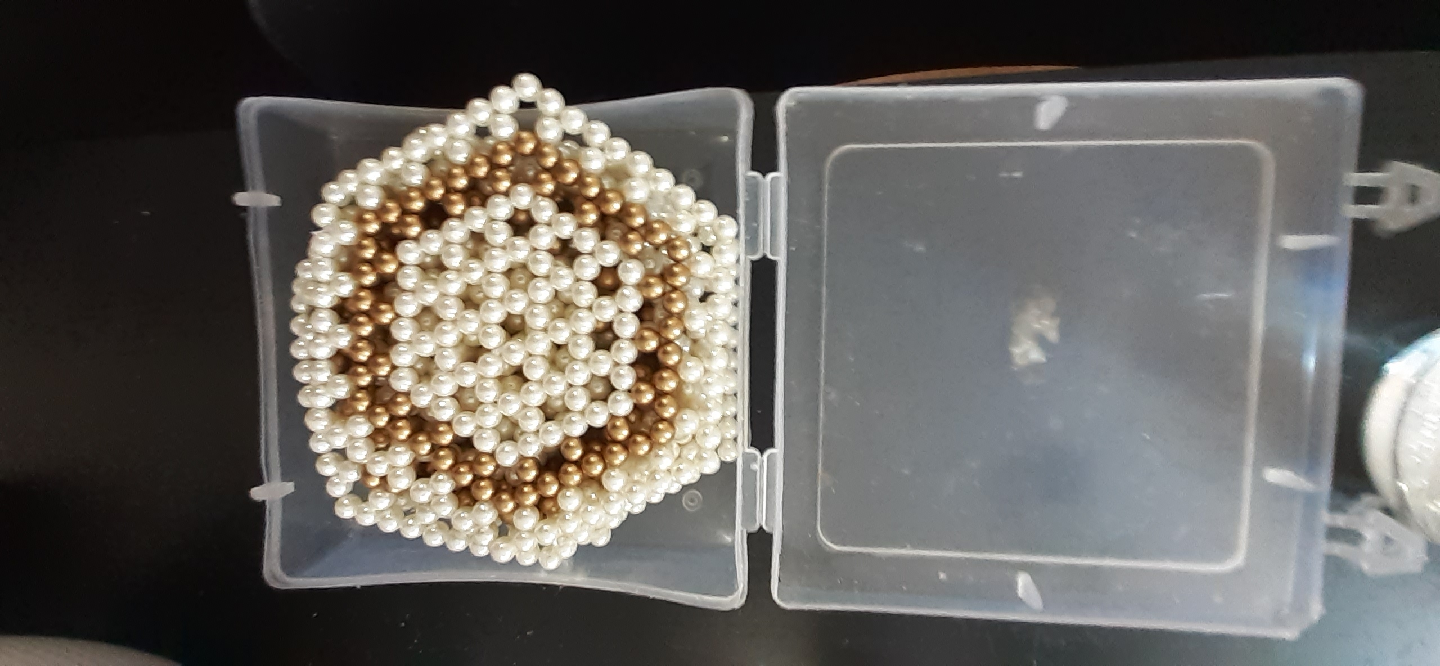 🥕Tea Coasters made with white and gold beads - photo 3