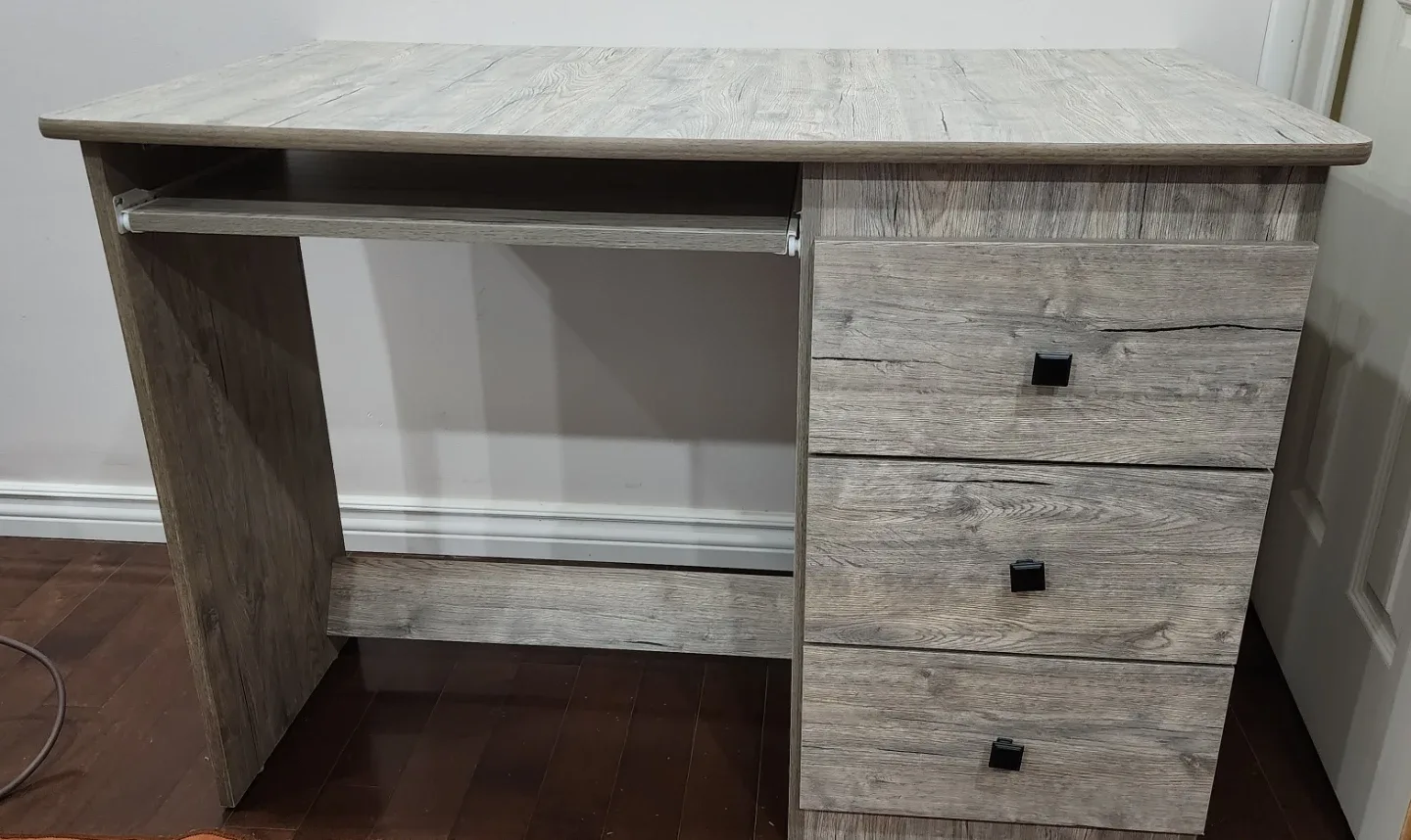 Wooden Desk with 3 Drawers