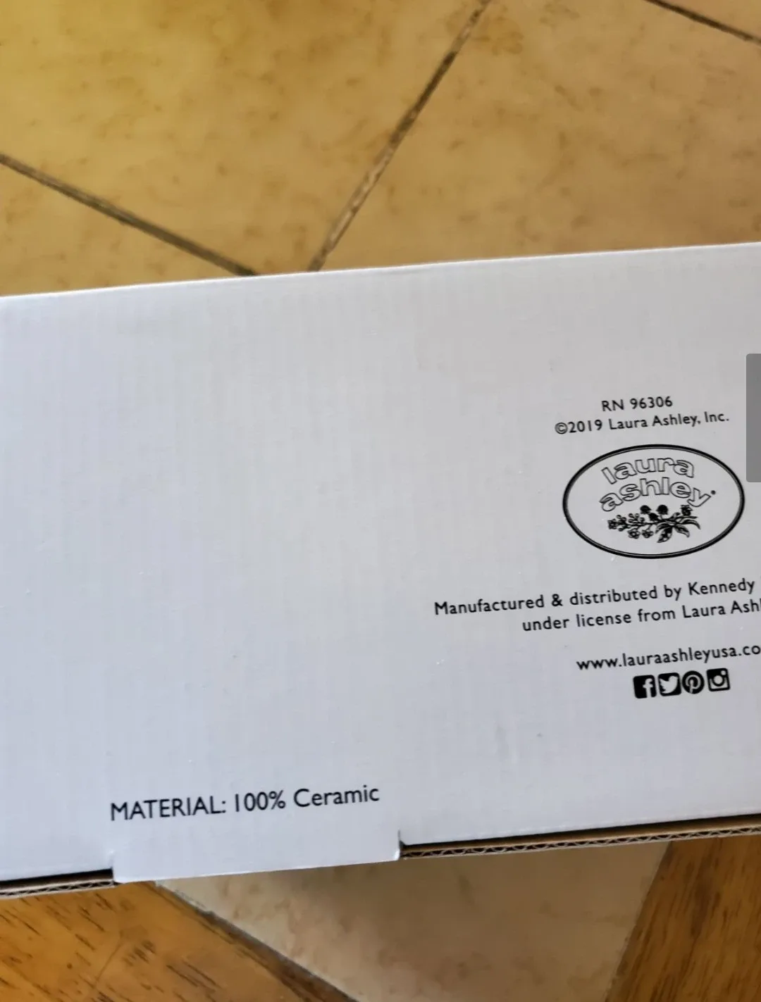 New Laura Ashley 2-Pack Mugs - 15 oz image indicator(4)