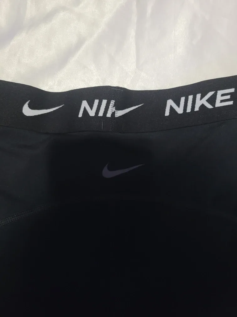 Nike Pro Dri-FIT Shorts - Size Small image indicator(4)