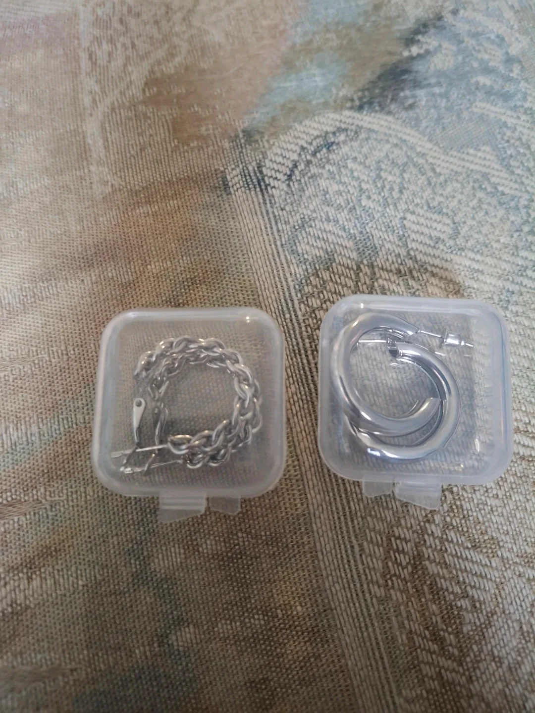 Silver Hoop & Chain Earrings Set image indicator(3)