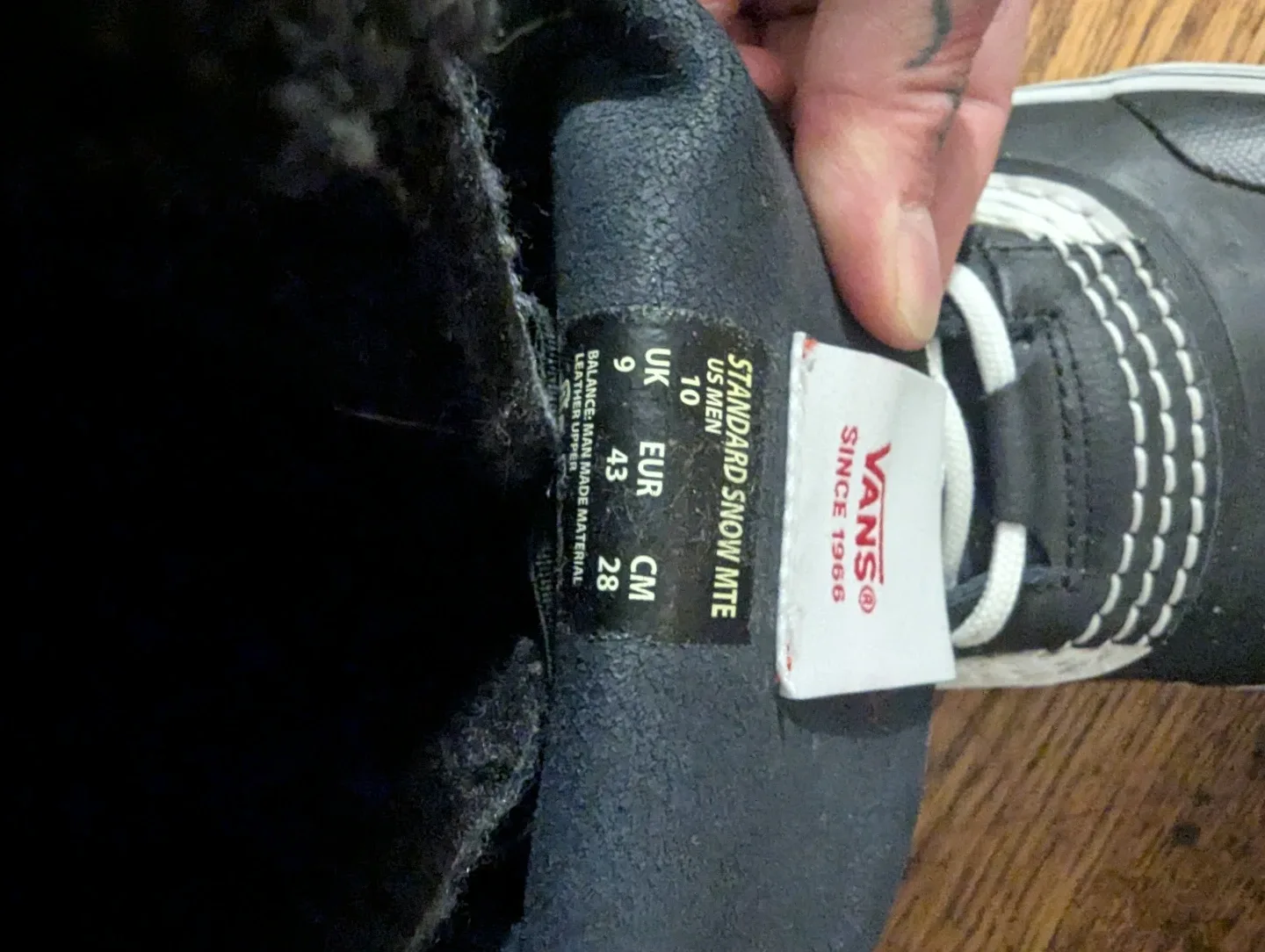 Vans Standard Snow MTE Boots US Men's 10 🥕 image indicator(4)