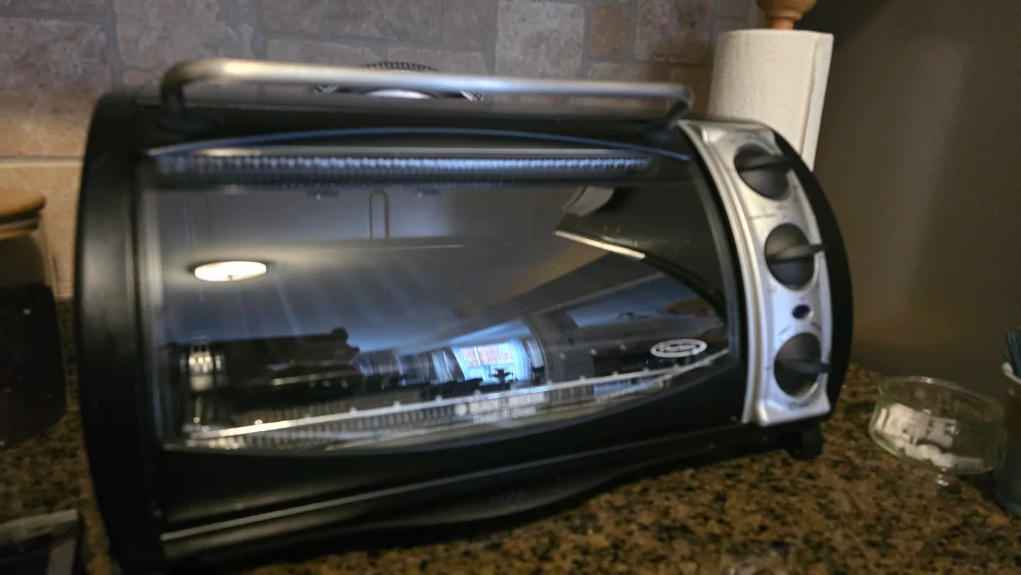 Black & Decker Toast-R-Oven Toaster Oven image indicator(2)