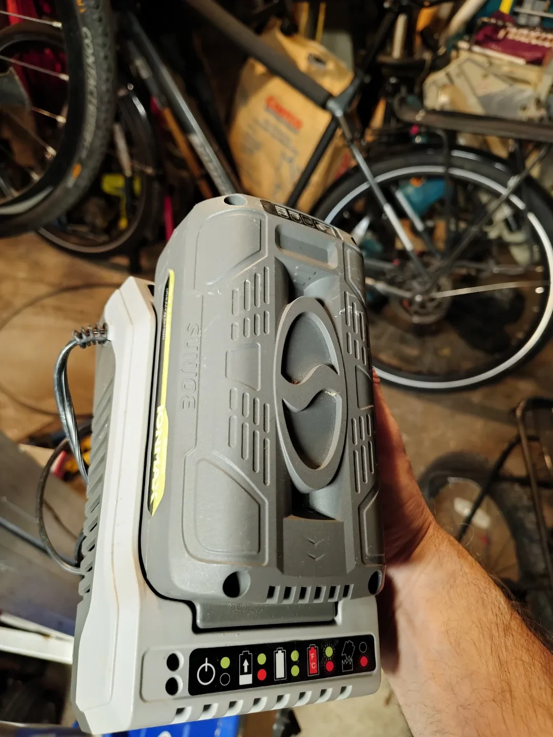 Snow Jo hybrid electric snow shovel image indicator(3)