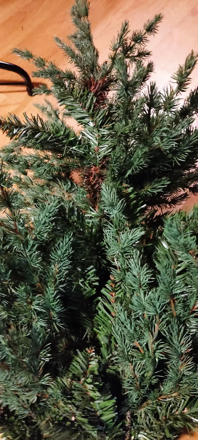 Artificial Christmas Tree image indicator(2)