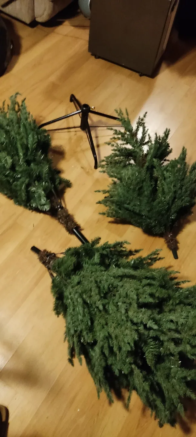 Artificial Christmas Tree image indicator(3)