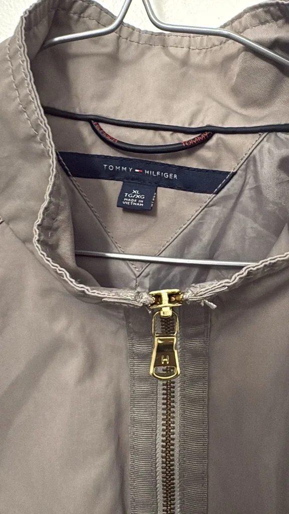Tommy Hilfiger XL Jacket image indicator(2)