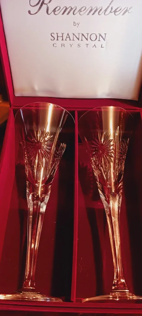 NEW!! Shannon Crystal "Times to Remember " Champagne Flutes