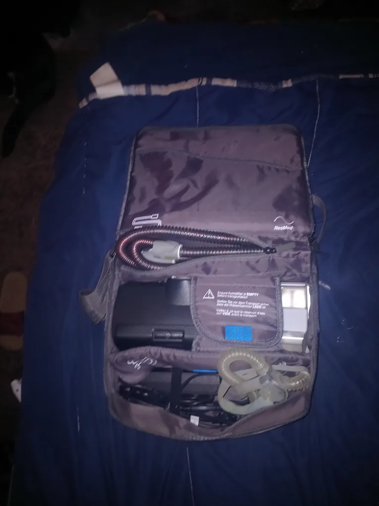 ResMed AirSense 10 CPAP Machine image indicator(2)