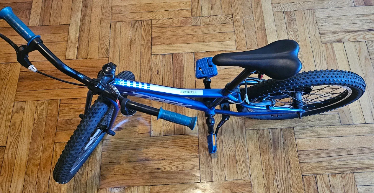 Trek Precaliber 20 Kids Bike - Blue image indicator(4)