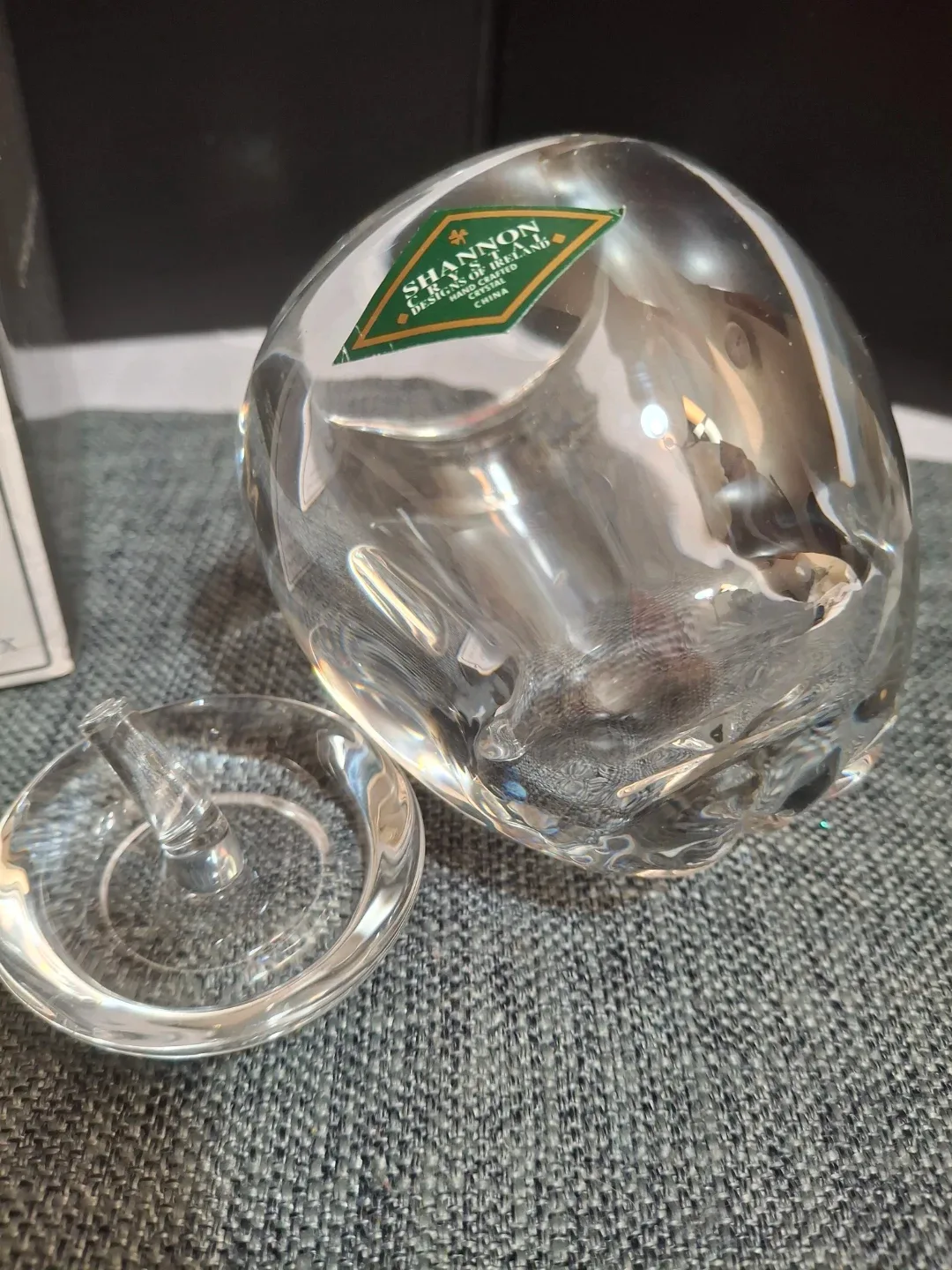 Shannon Crystal Apple Box image indicator(4)