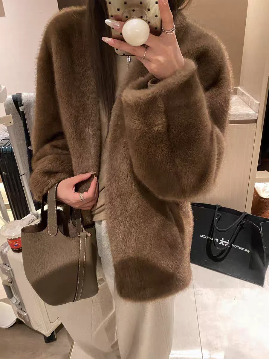 Luxurious Faux Fur Coat & Bucket Hat Set - photo 2