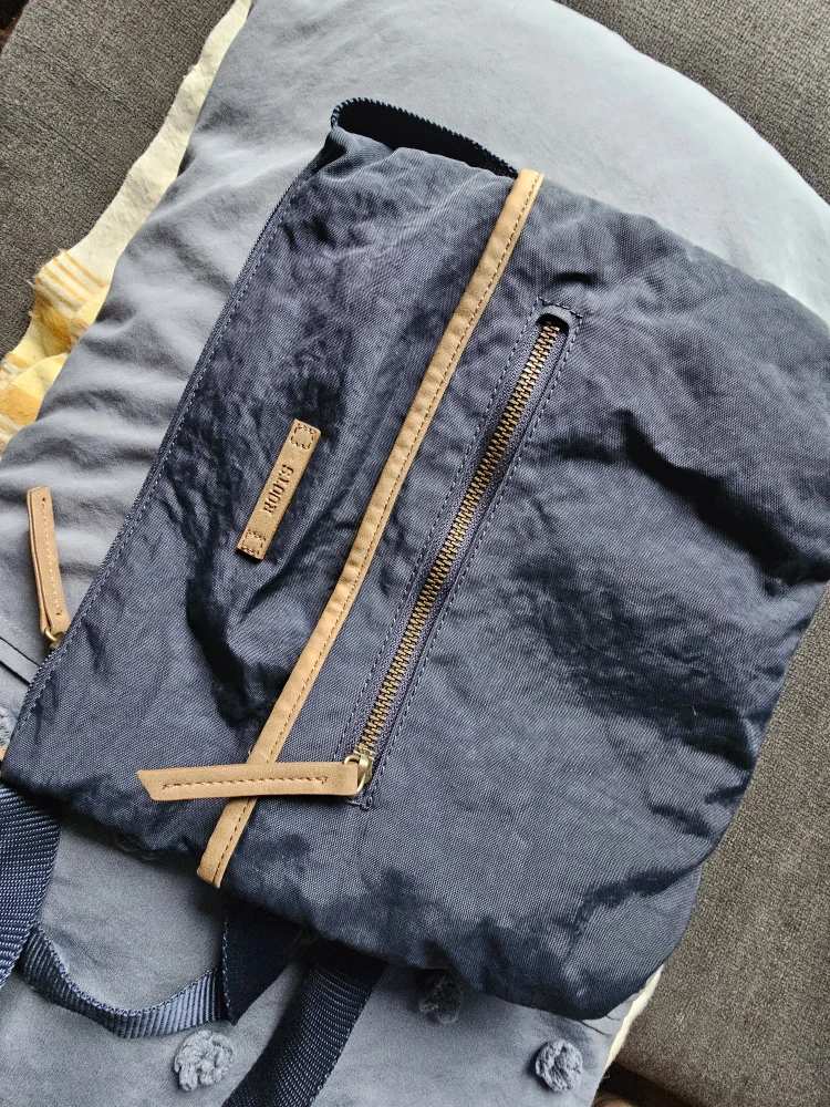 Roots Navy Blue Pouch
