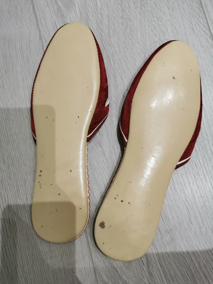 Flower Embroidered Slippers image indicator(2)