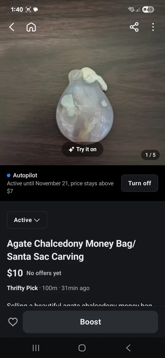 Santa, Money Bag/Santa Sac, Reindeer Figurines image indicator(3)