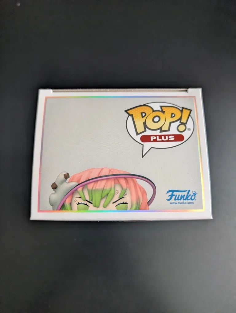 #2046 Mitsuri Kanroji (Demon Slayer) Funko Pop Plus - Read Bio image indicator(6)