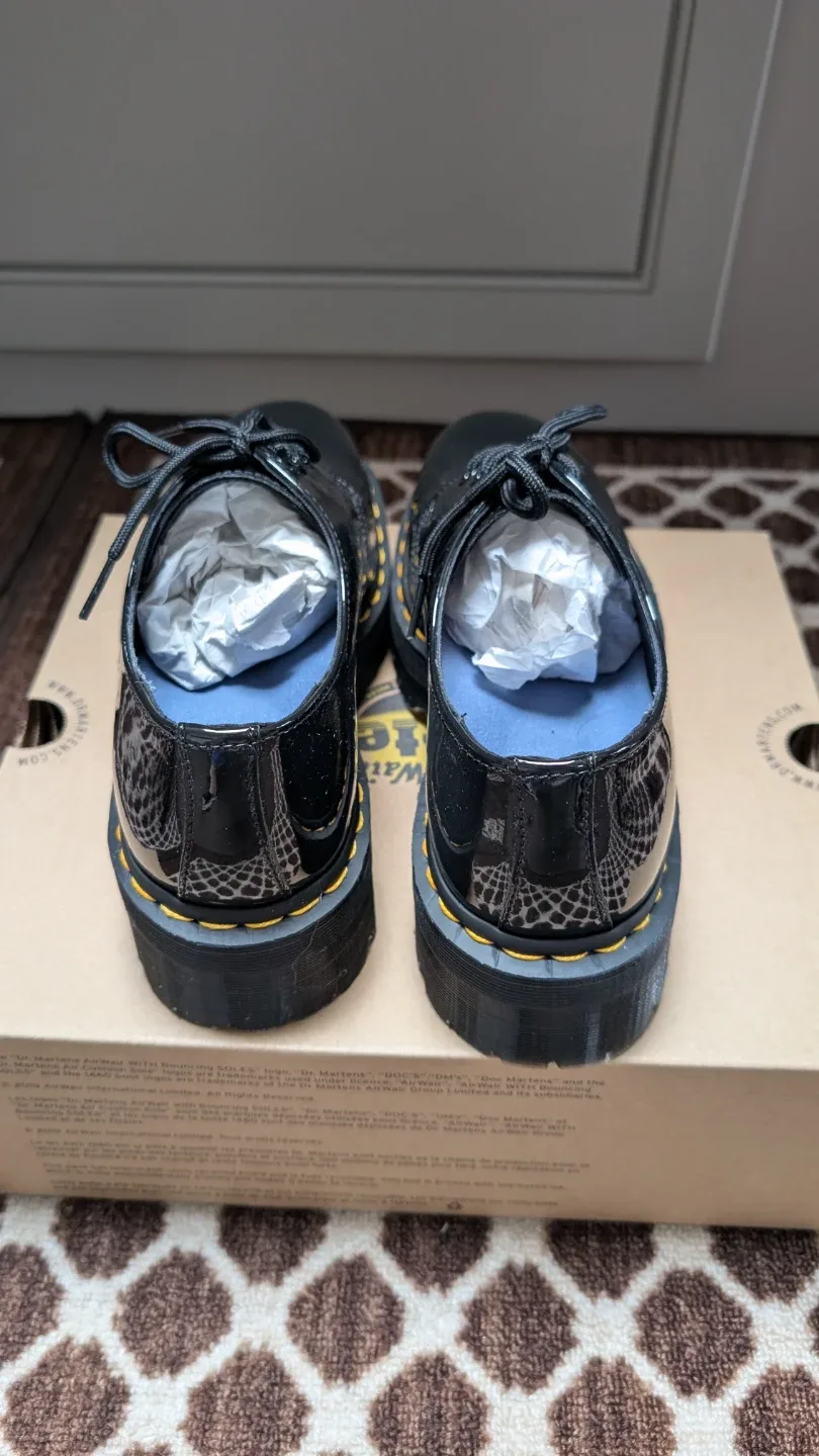 Dr. Martens 1461 Quad Black US Men 9 Women 10 image indicator(3)