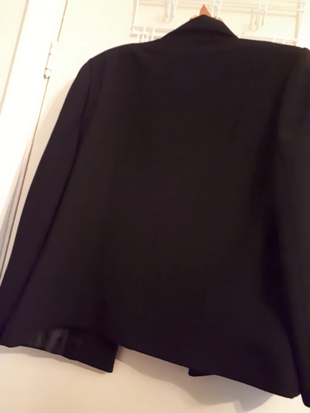 Elegante Paris Black Blazer - Size M image indicator(3)