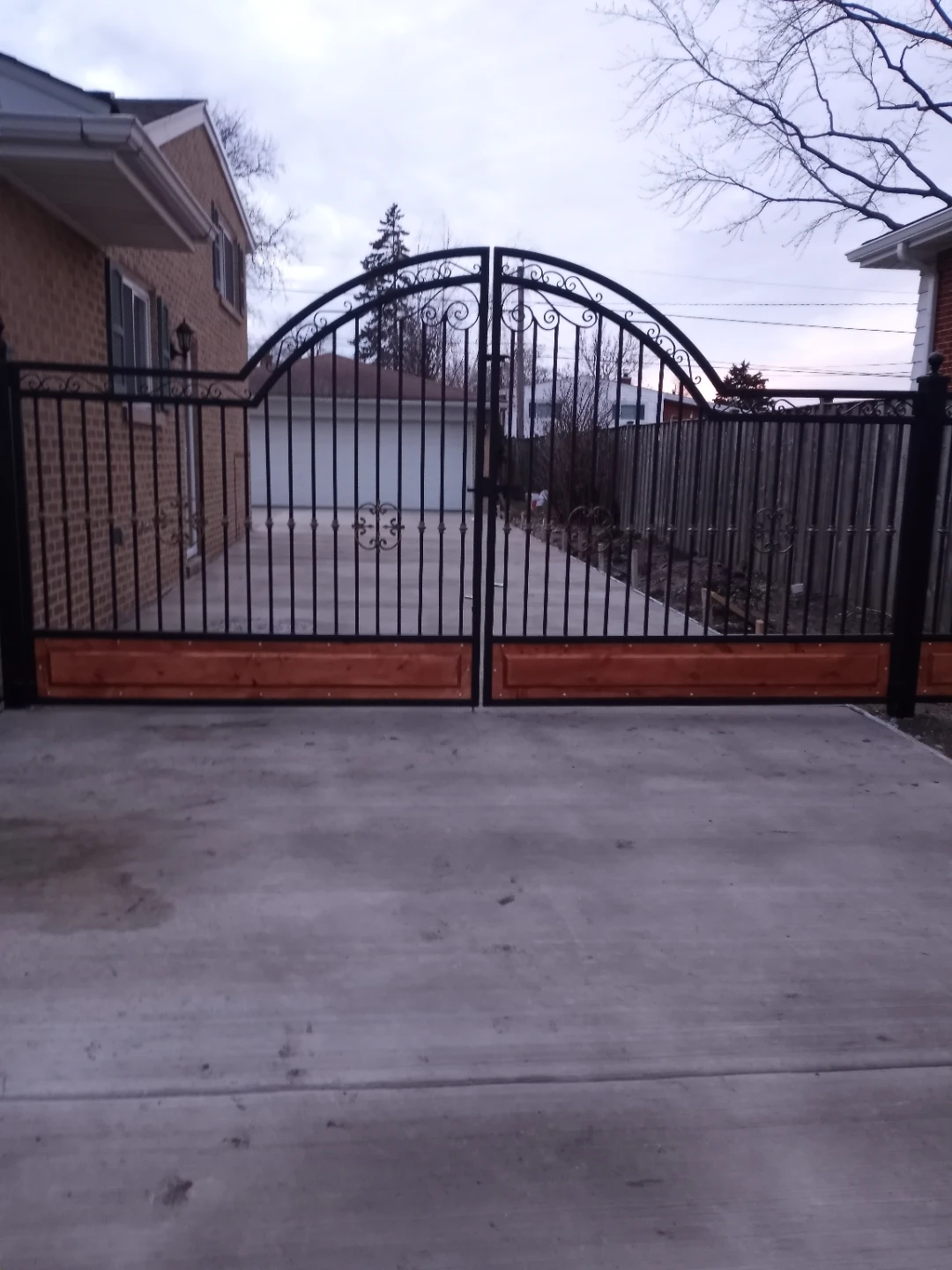 Custom Metal & Wood Gate/Fence