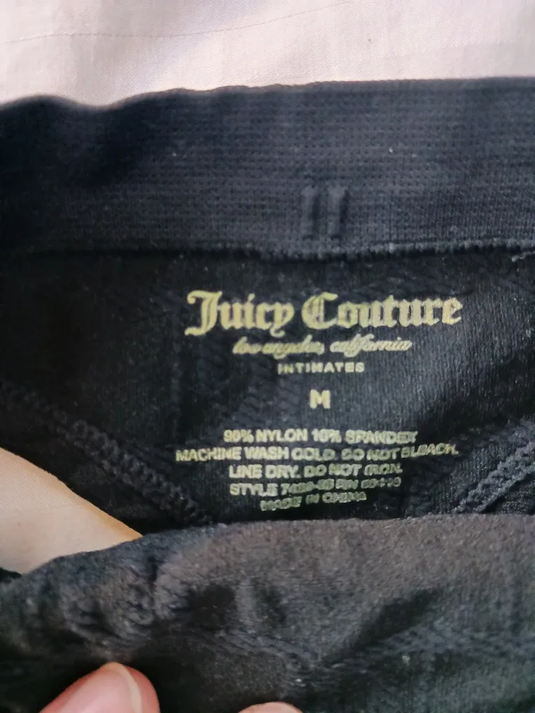 Juicy Couture Intimates Thong Set - Size M image indicator(2)