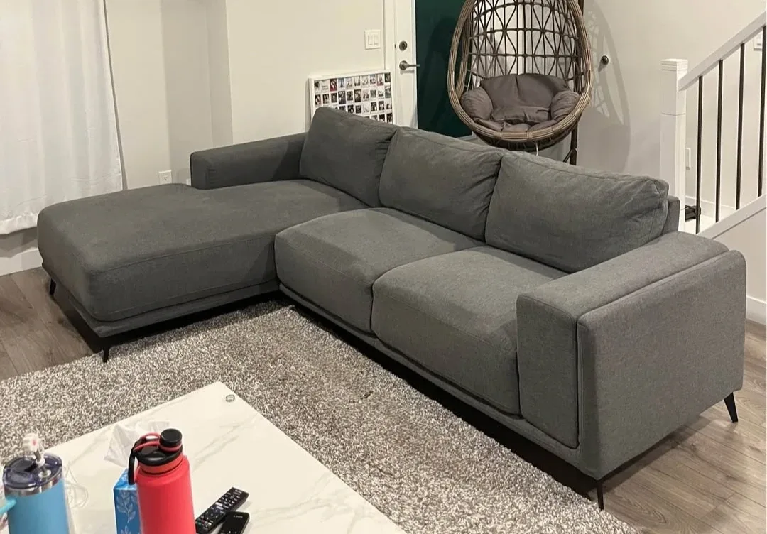 Grey Sectional Sofa with Chaise Lounge image indicator(2)