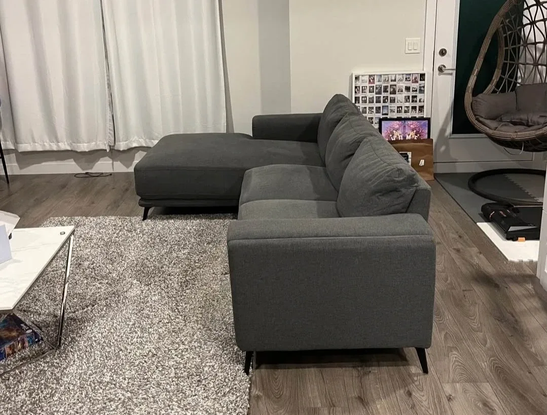 Grey Sectional Sofa with Chaise Lounge image indicator(5)