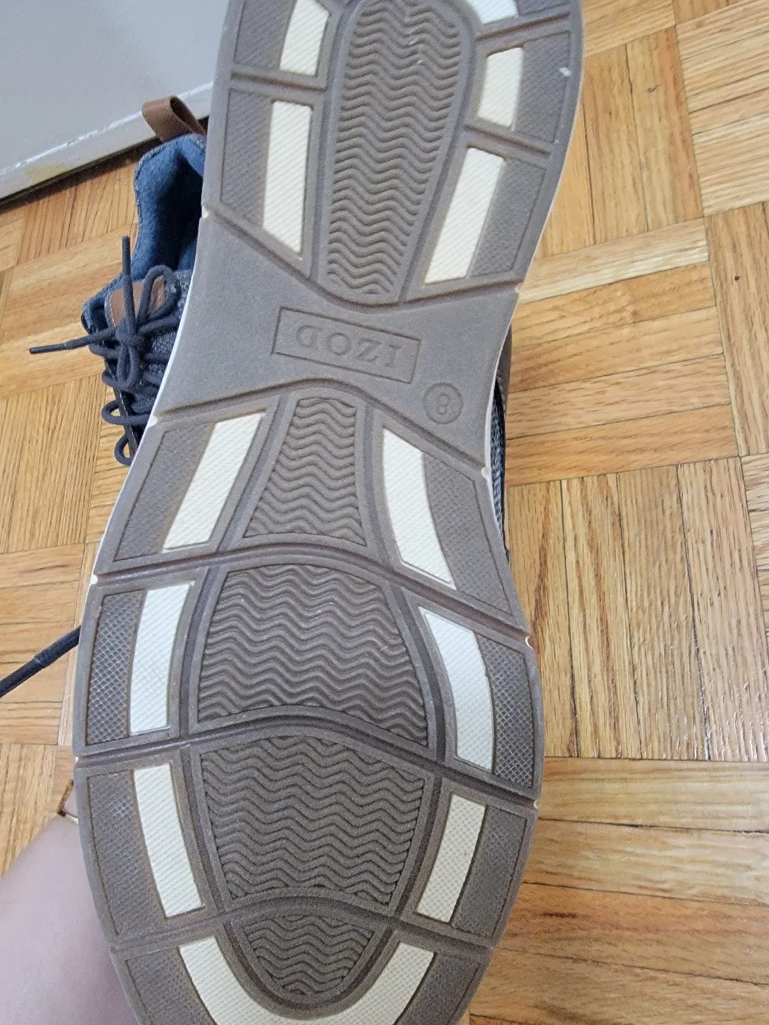 IZOD Memory Foam Shoes - Size 8 image indicator(4)