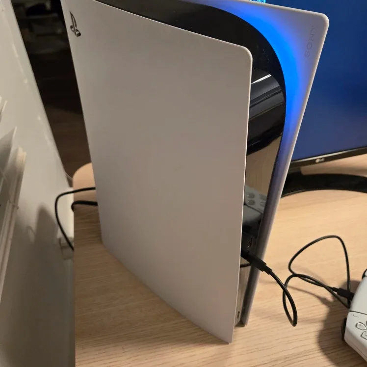 Actual PS5 (no scam). In box. CLEAN. Controller, cables image indicator(4)