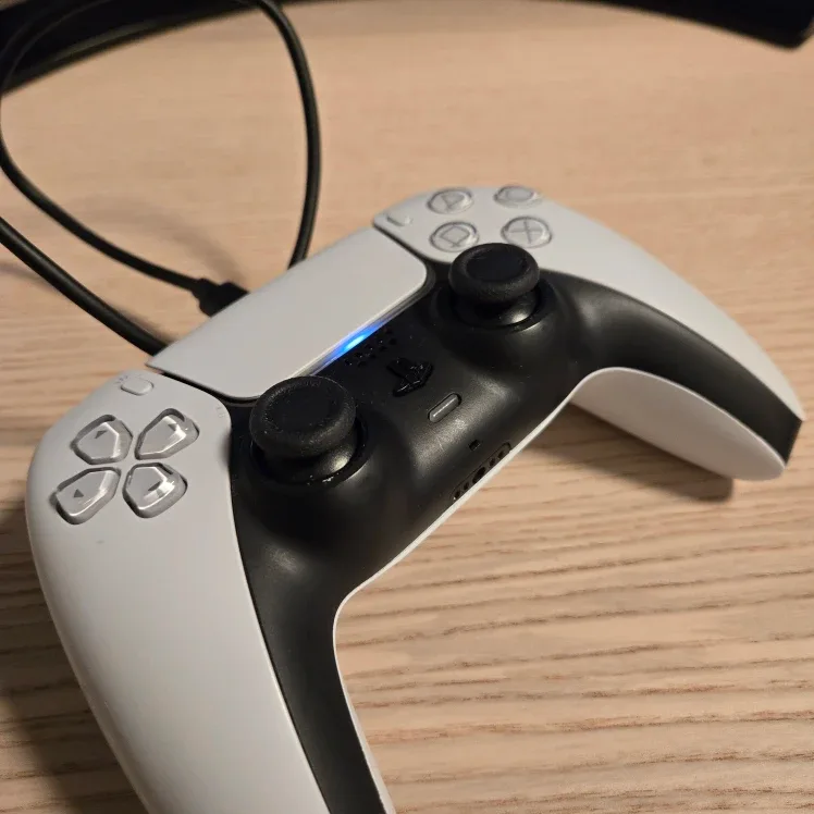 Actual PS5 (no scam). In box. CLEAN. Controller, cables image indicator(6)