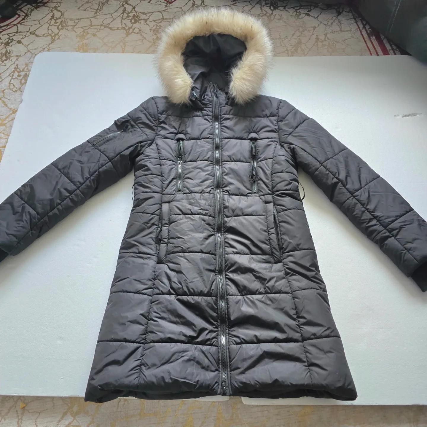 Brand new Forever 21 Women's Parka winter jacket real fur hoodie