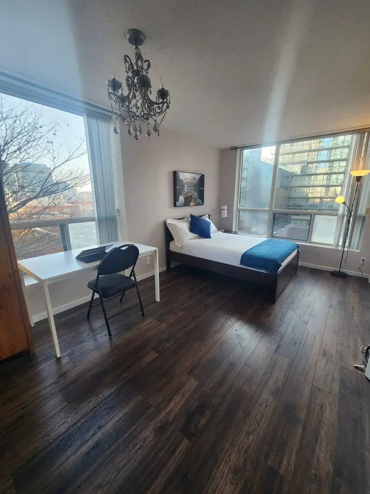 Downtown Room King St December 1st