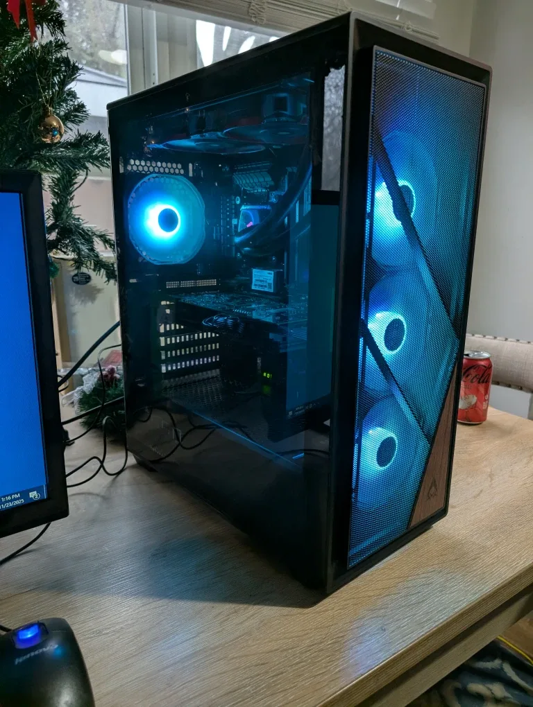 Custom Gaming PC - Intel i5-4670K, 16GB RAM, NVIDIA GTX 970 image indicator(5)