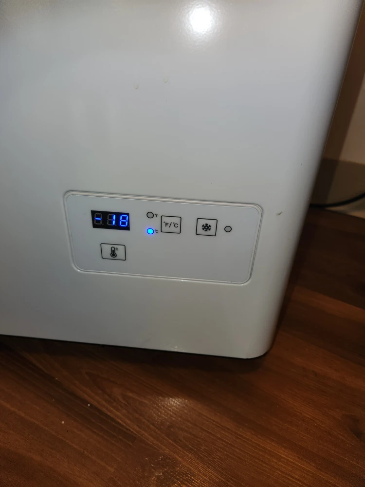 Danby DCF051A3WDD Chest Freezer - photo 2
