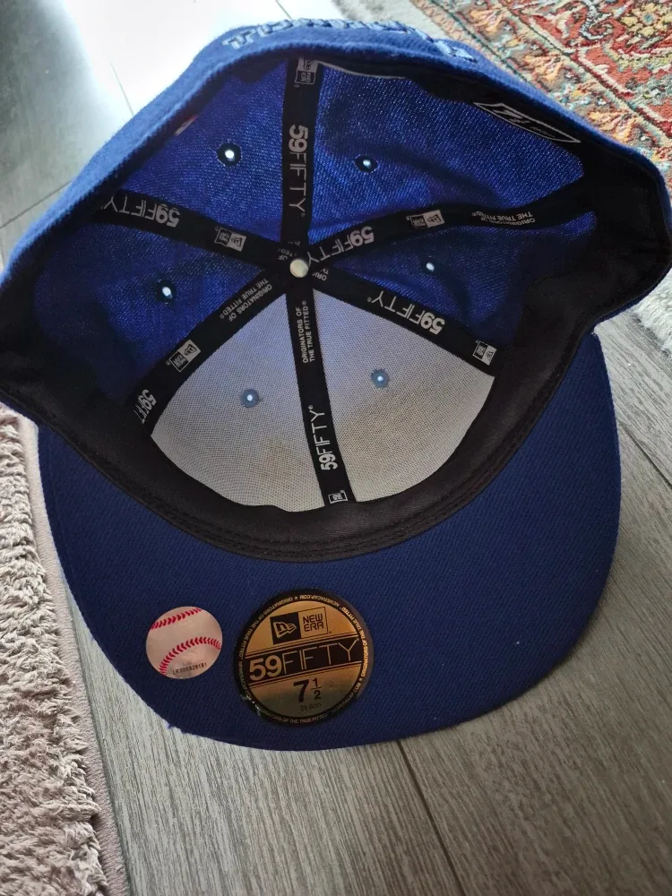 Toronto Blue Jays Hat size  7 1/2 image indicator(2)