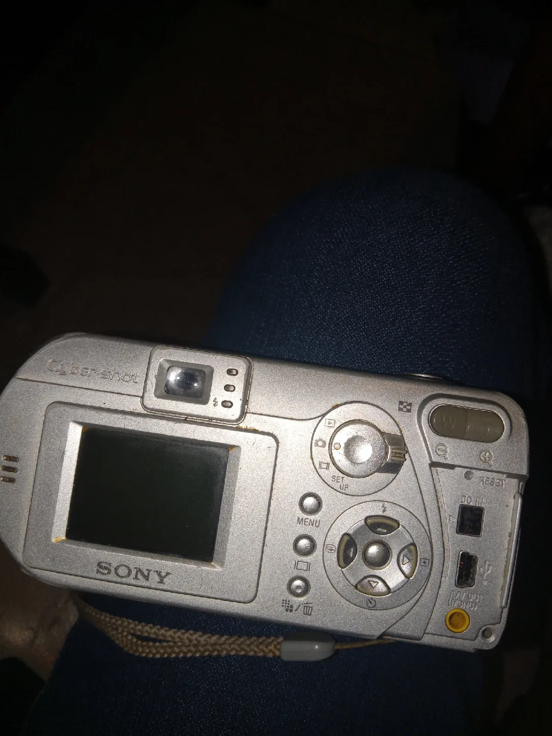 Sony Cyber-shot DSC-T52 3.2MP Digital Camera image indicator(5)