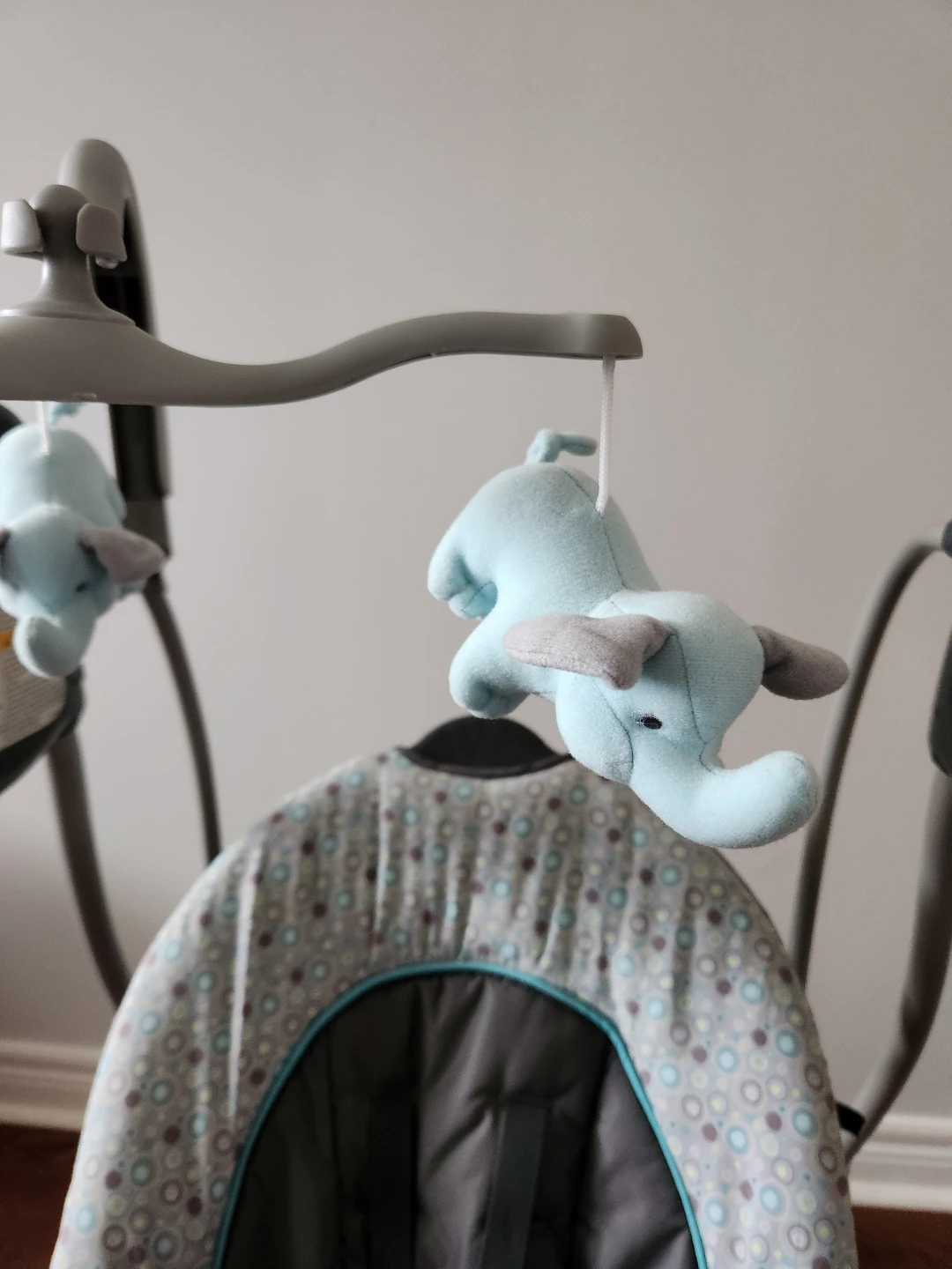 Graco Baby Swing with Mobile - photo 3