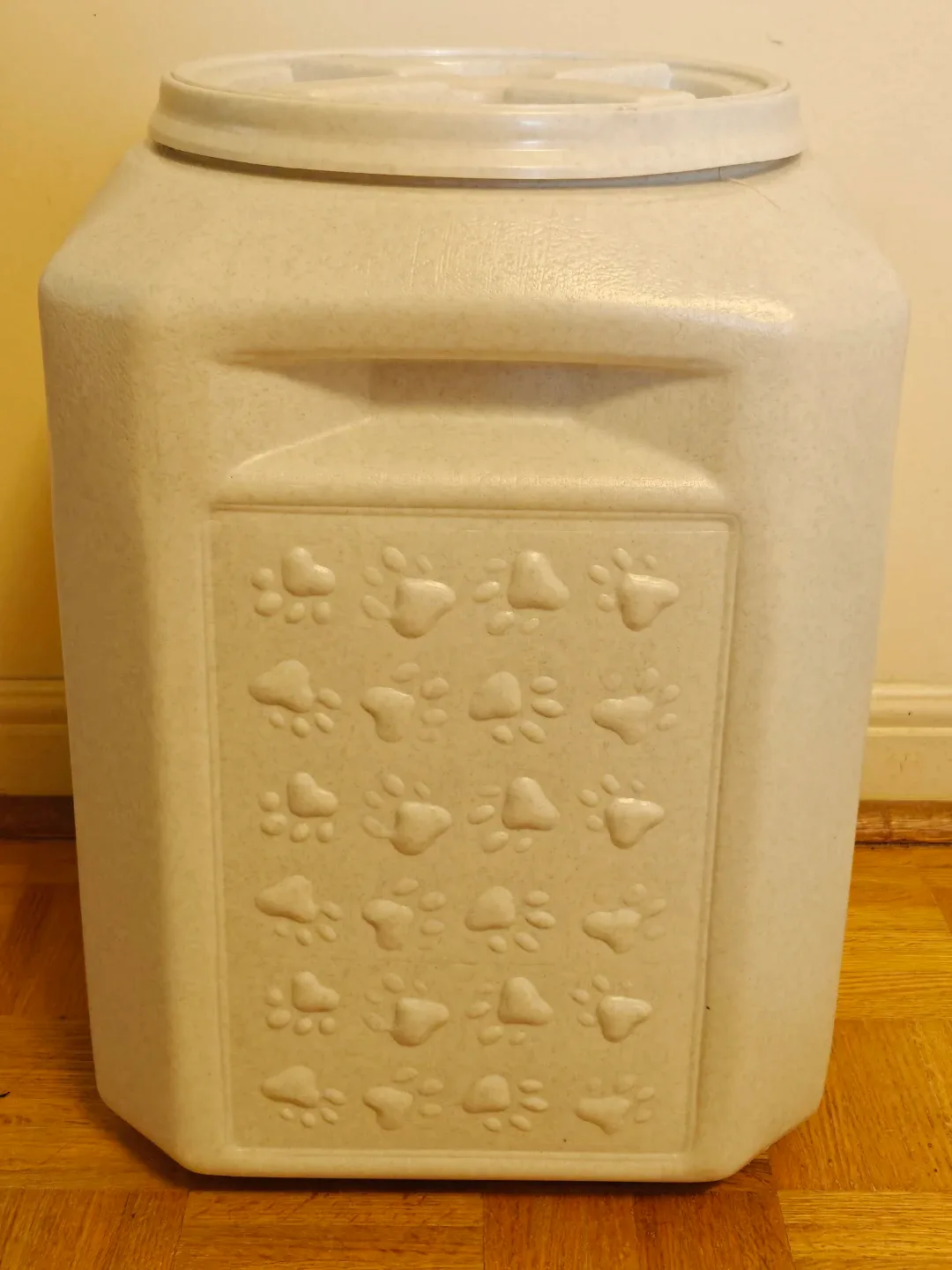 Vittles Vault Pet Food Container