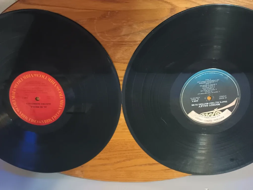 Mixed Lot of 12" Vinyl Records image indicator(6)