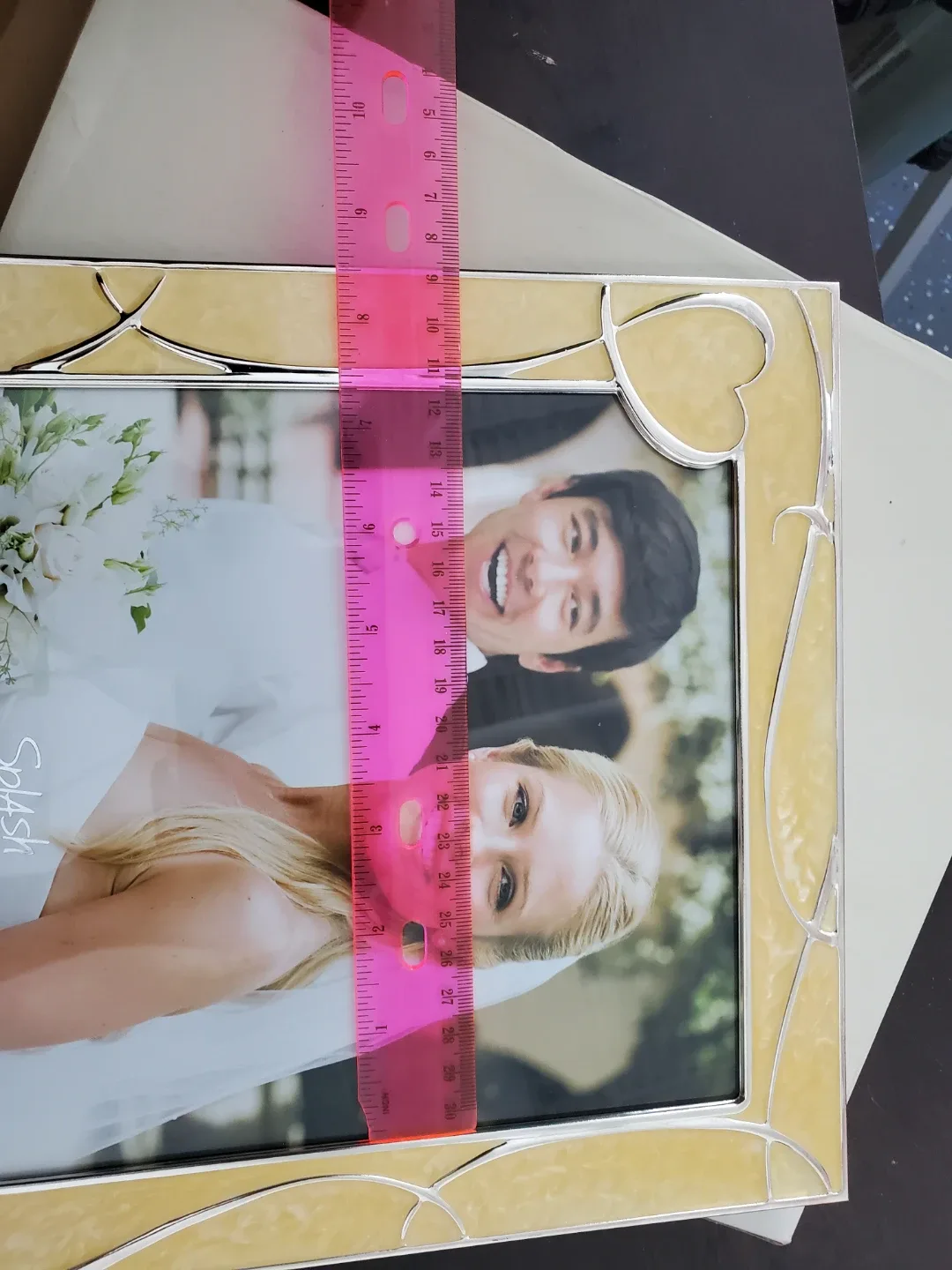 Picture Frame with Heart Details image indicator(6)