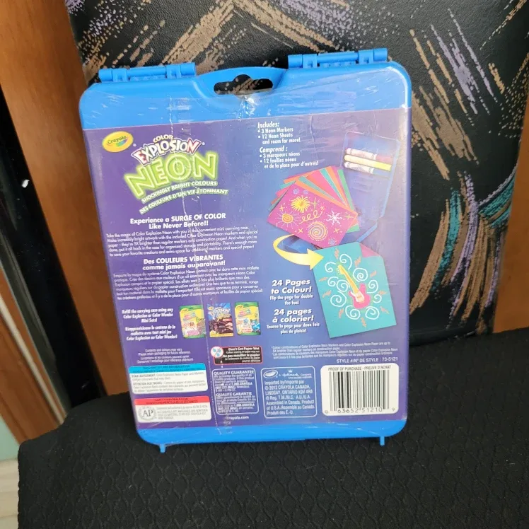 Crayola Color Explosion Neon Art Kit image indicator(2)