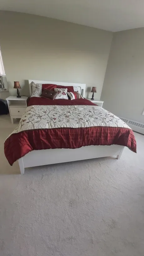 Embroidered Floral Pattern Bedding Set